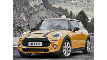 New Mini Cooper launched in India for Rs. 31.85 Lakh