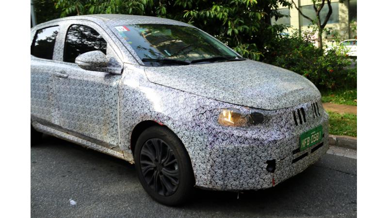 Camouflaged next-gen Fiat Punto spied testing 