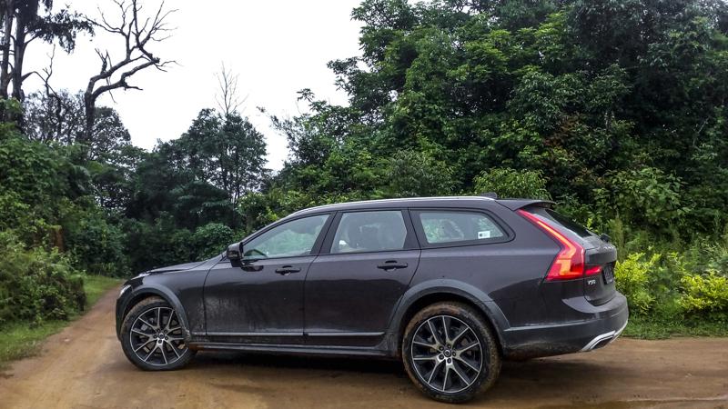 All you need to know about the Volvo V90 Cross Country
