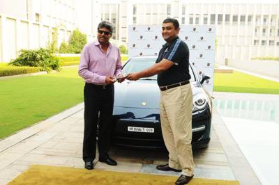 Kapil Dev received the first delivery of the luxury sports car porsche panamera