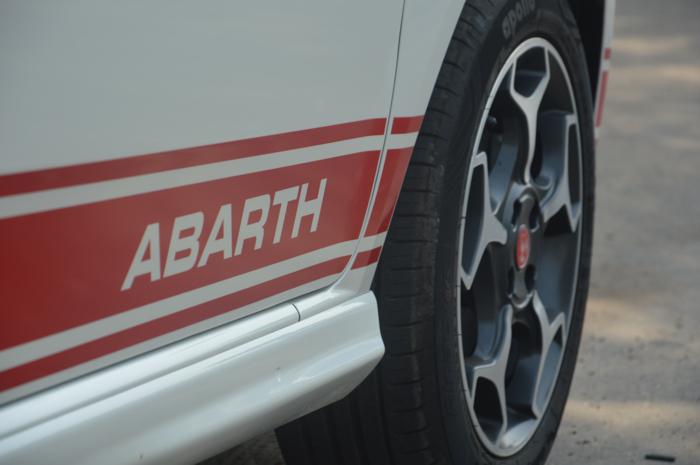 Abarth Punto First Drive Impressions : Scorpion King is here